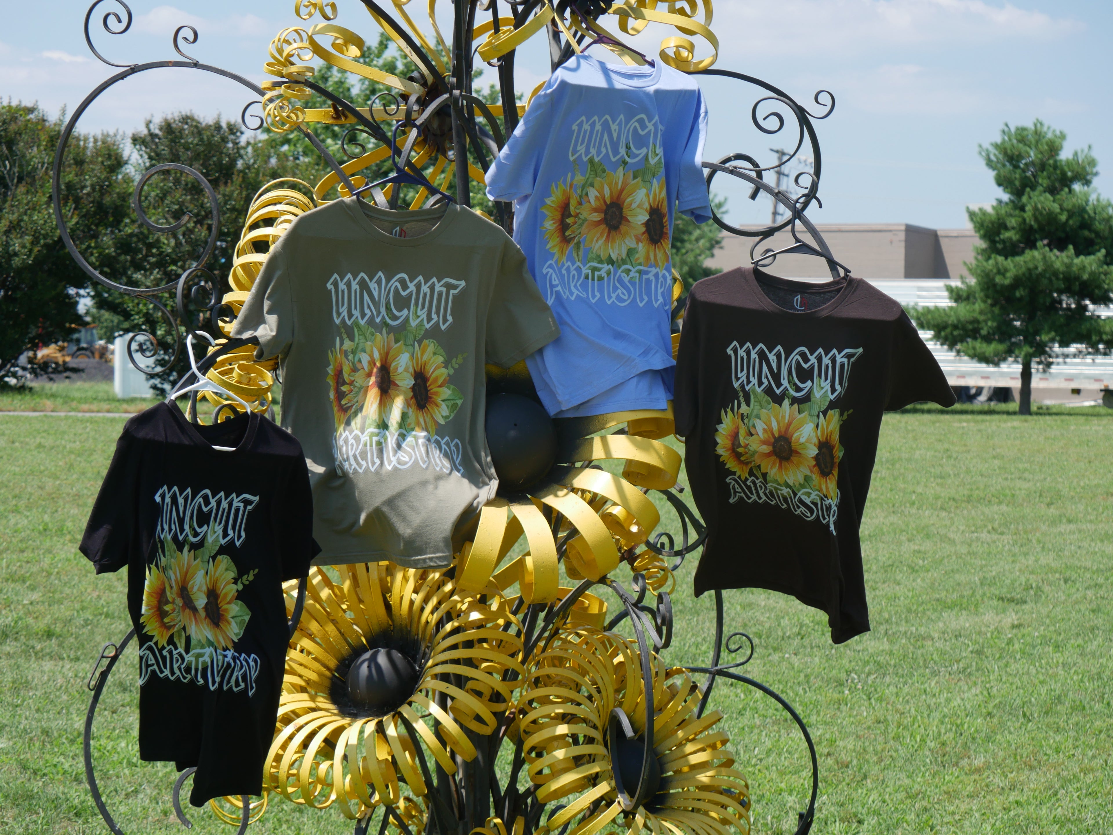 "Grow Collection" T-shirt